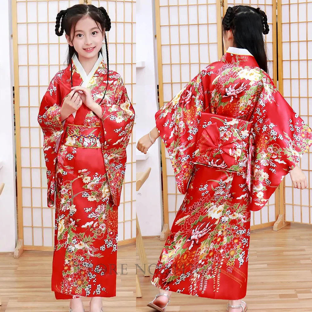 Kimono traditionnel Japonais Satin Petite Fille