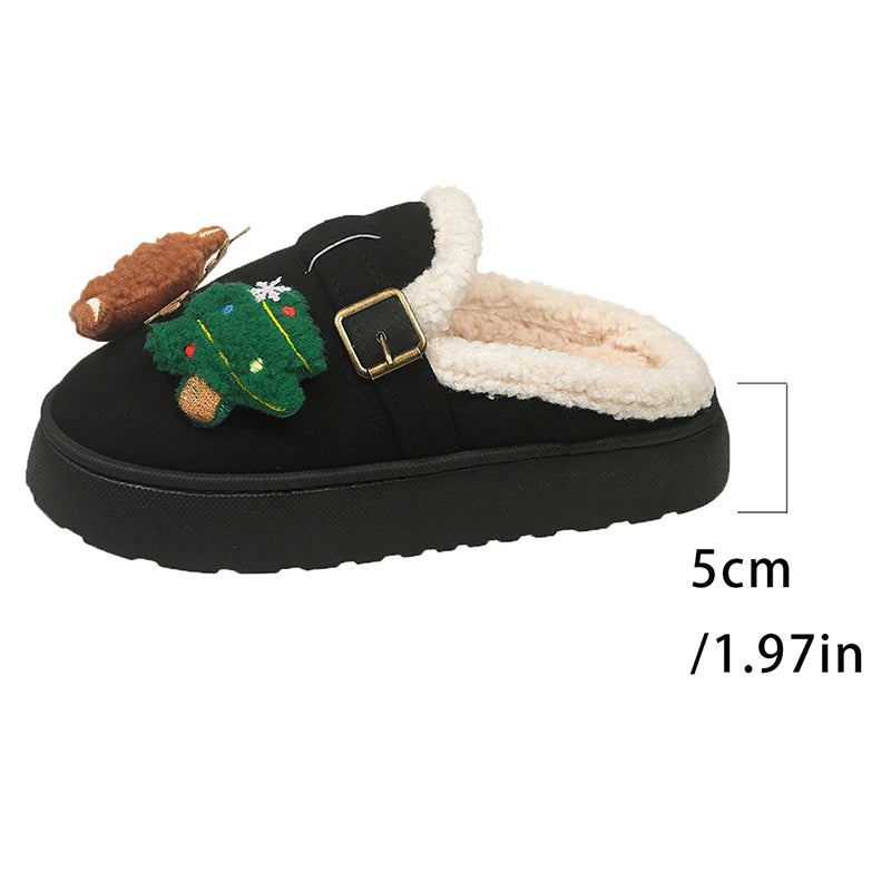 Pantoufles Noël motifs relief