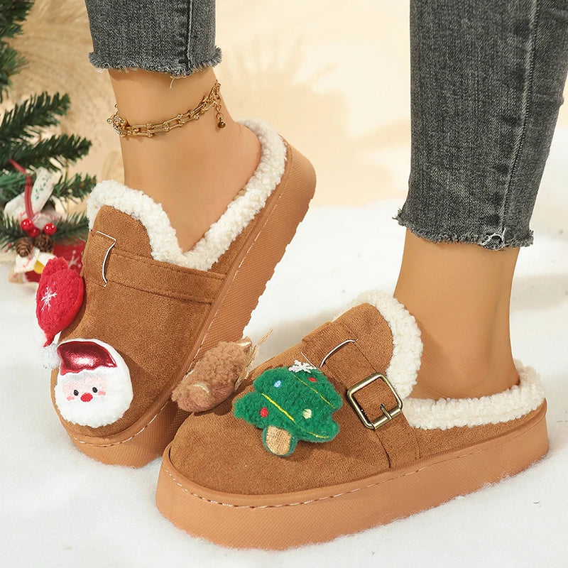 Pantoufles Noël motifs relief