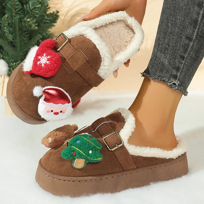 Pantoufles Noël motifs relief